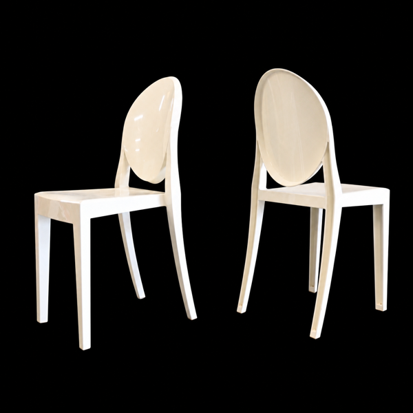 Philippe Starck, stolar, ett par, "Victoria Ghost", Kartell, samtida. 