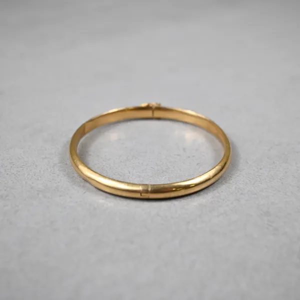Armring i 18k guld.