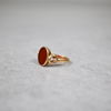 Ring i 18k guld, sten.