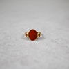 Ring i 18k guld, sten.
