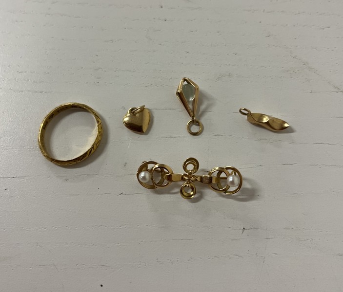 Guldsmycken, 18K, 5 delar