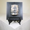 Fredrik Mauler (f. 1968) väggskulptur, ansikte, Studio Zeugma.