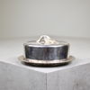 Smörask, handtag i form av kräfta, nysilver, 1900-talets första hälft.