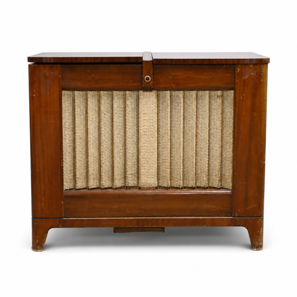 Radiomöbel, typ 7546, Aga, 1900-talets första hälft.