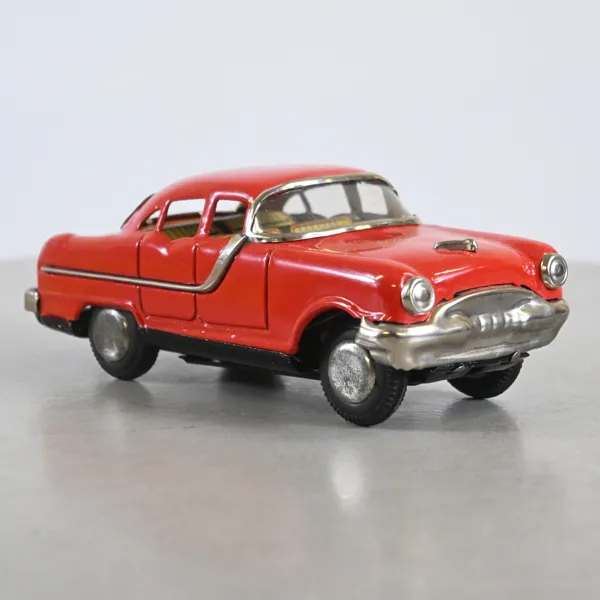 Plåtleksak, Pontiac, batteridriven, Japan, 1960-tal.