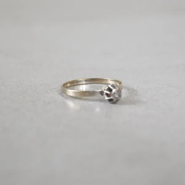 Enstensring i 18k vitguld.