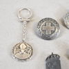 Märken och pins i silver, 1900-tal.