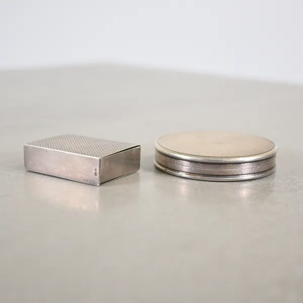 Dosor i sterlingsilver, 2st, 1900-talets mitt.