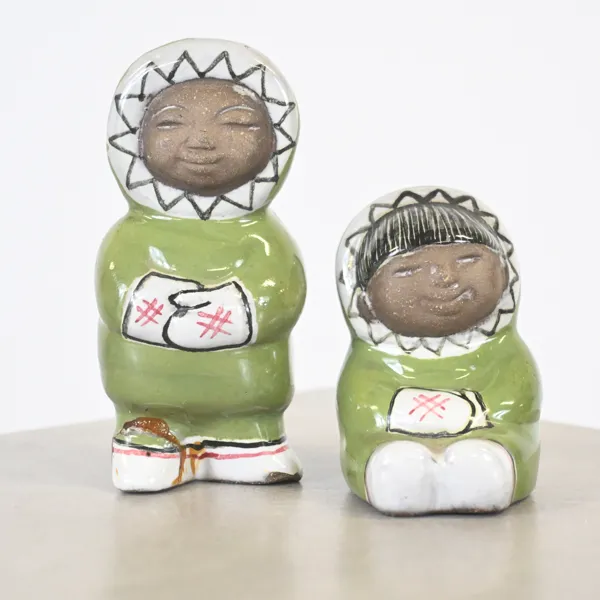 Mari Simmulson, figuriner, 2st, Eskimåer, Upsala Ekeby.