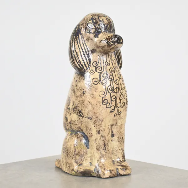 Mari Simmulson, figurin, hund, lergods, Upsala Ekeby, 1960-tal.