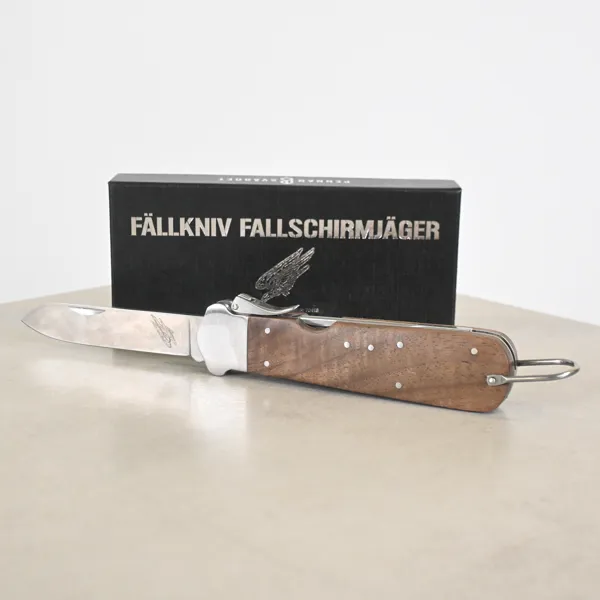 Fällkniv, modell "Fallskärmsjägare", Pennan & Svärdet.