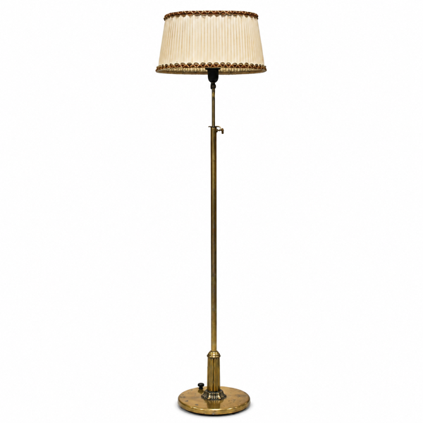 Golvlampa, mässing, 1900-talets mitt.