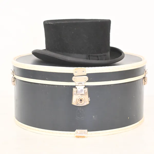 Hatt, Christys London, England.