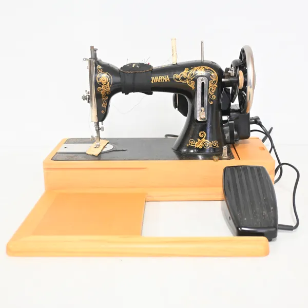 Symaskin, Husqvarna, 1900-talets först hälft.