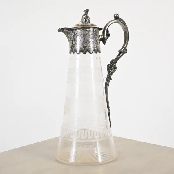 Vinkanna, glas och nysilver, omkring år 1900.