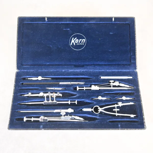 Ritinstrument för arkitektritning, Kern & Co, Schweiz, 1900-talets andra hälft.