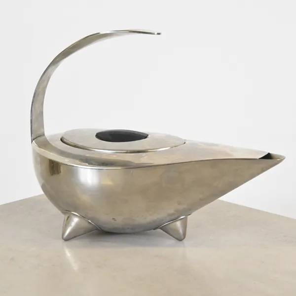 Carsten Jørgensen, tekanna, "Naoko", rostfritt stål, Bodum, Danmark.
