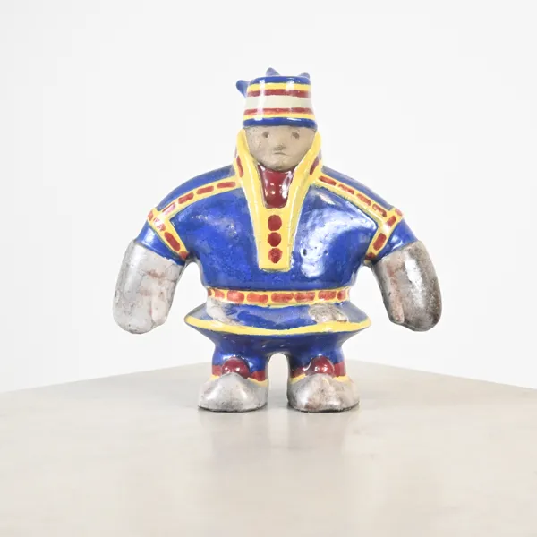 Taisto Kaasinen, skulptur, "Same", lergods, Upsala Ekeby.