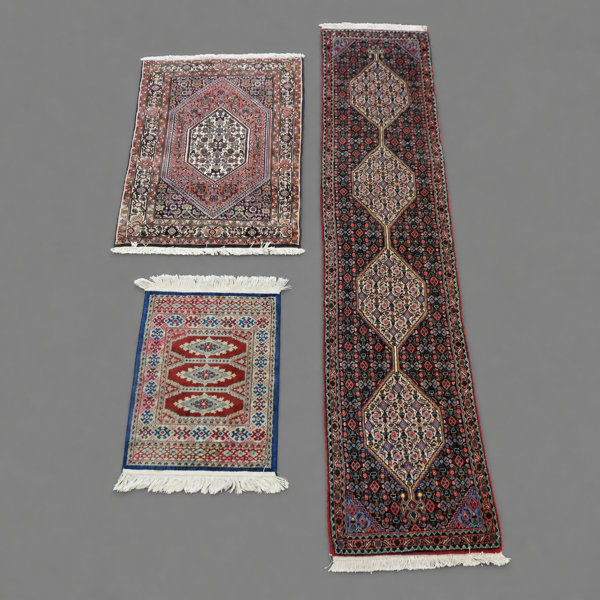 Mattor, 3st, orientaliska, handknutna.