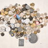 Parti medaljer och pins, mestadels svenska, ca 1,6kg.