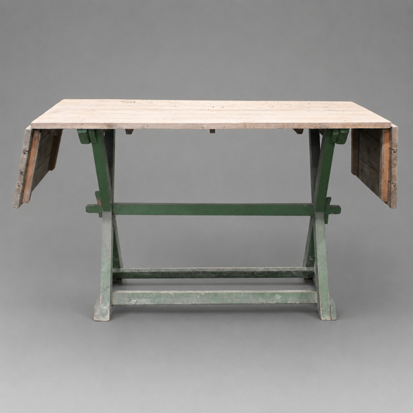 Bockbord med klaffar, allmoge, 1900-talets första hälft.