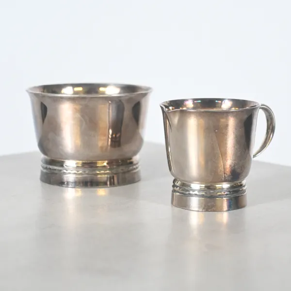 Eric Löfman (1925-1994) skål och gräddkanna, silver, 1977.