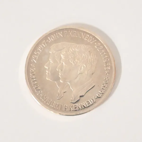 Medalj, finsilver, John F. & Robert F. Kennedy.