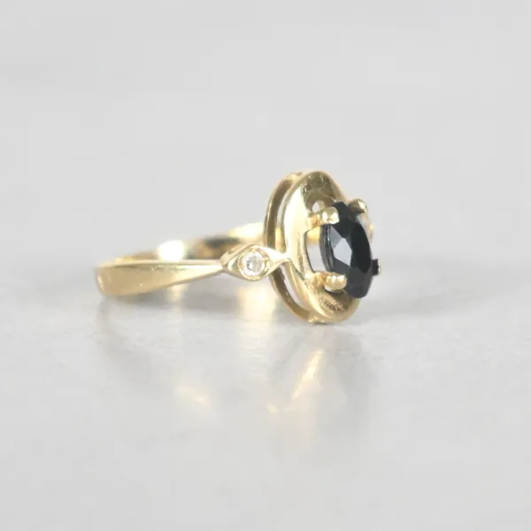 Ring, 14k guld med stenar.