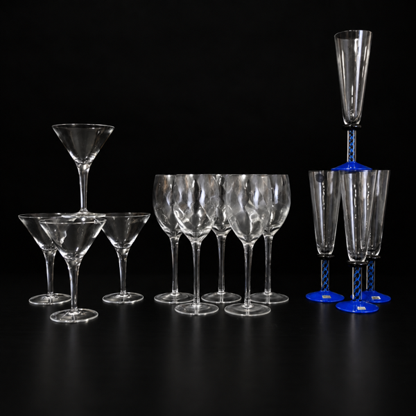 Parti glasservisdelar.