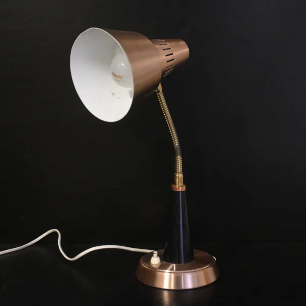 Bordslampa, metall, Gemi, 1960-tal.