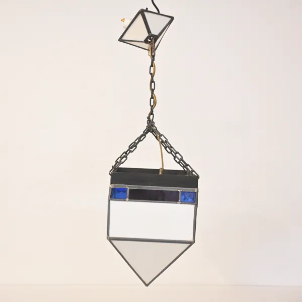 Taklampa, blyinfattat glas, 1900-talets första hälft.