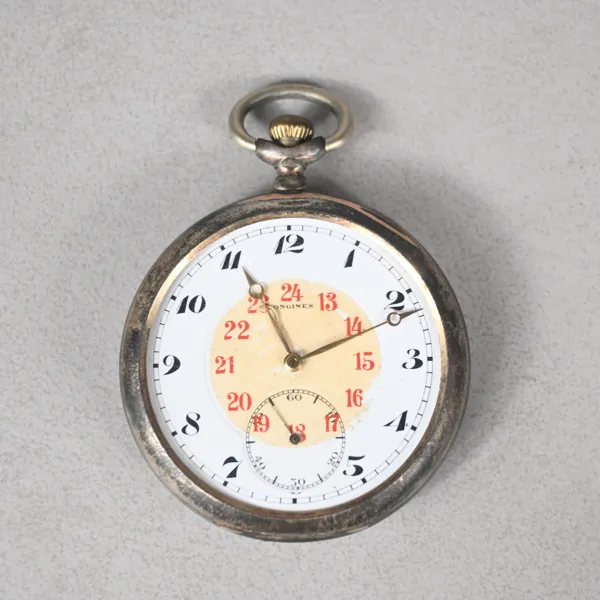 Fickur, silver, Longines, 1900-talets första hälft.