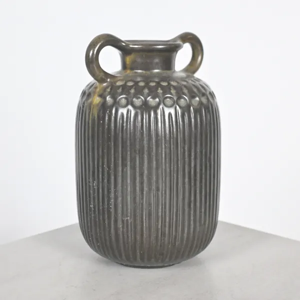 Mari Simmulson, vas "Pistill", lergods, Upsala Ekeby, 1960-tal.