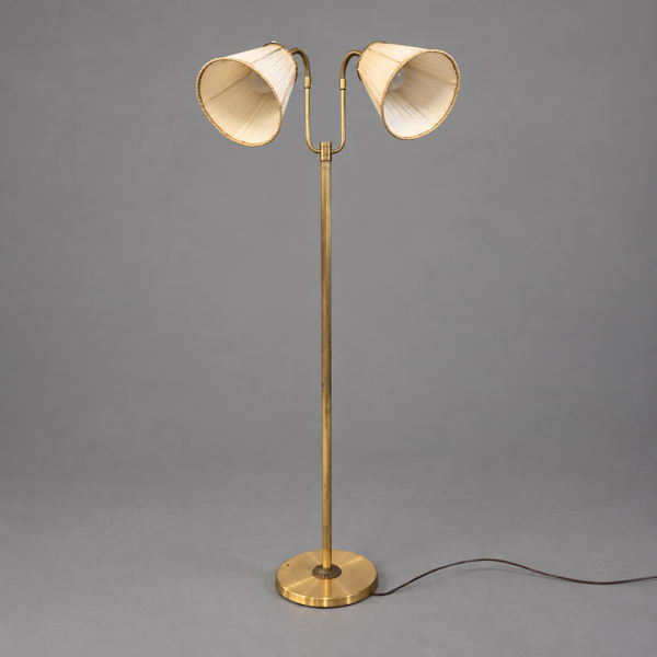 Golvlampa, mässing, 1900-talets mitt.