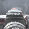 Systemkamera, Minolta Dynax 700si, med objektiv och tillbehör.
