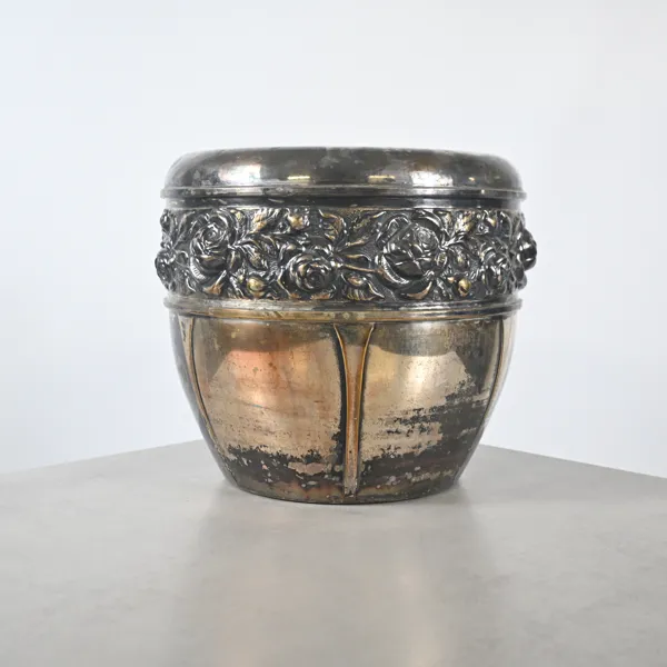 Ytterfoder, nysilver, 1900-talets första hälft.