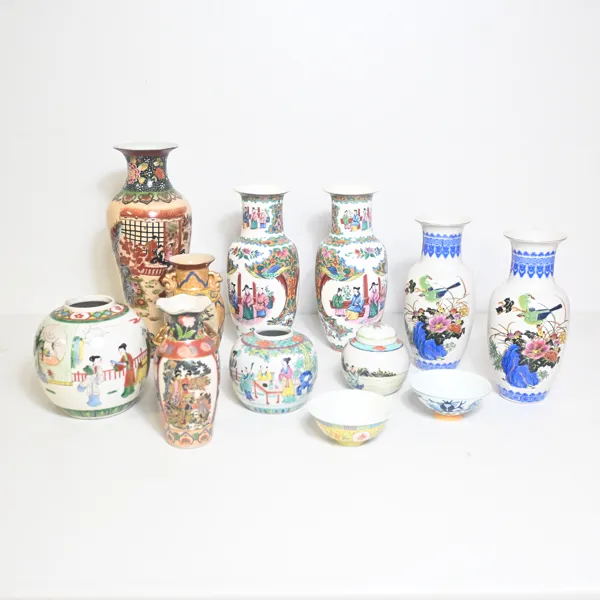 Porslin, 12 delar, Kina & Japan, 1900-tal.