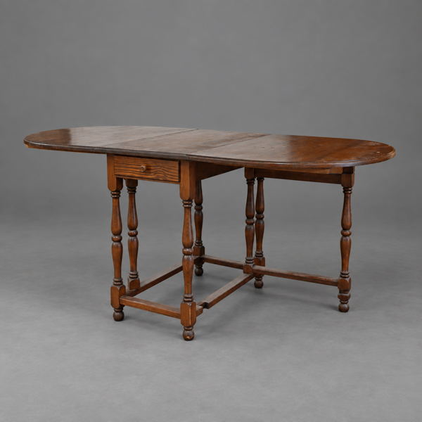 Klaffbord, barockstil, 1900-tal.