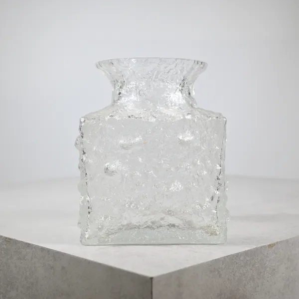 Timo Sarpaneva, vas, "Crocus", Iittala, Finland, 1900-talets andra hälft.