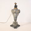 Bordslampa, tenn, empirestil, 1900-talets första hälft.