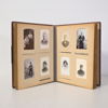 Parti vykort och fotoalbum, 1900-tal.