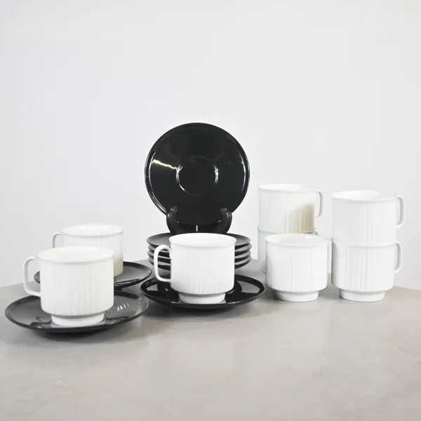 Tapio Wirkkala, koppar med fat, 8st, "Variation", Rosenthal.