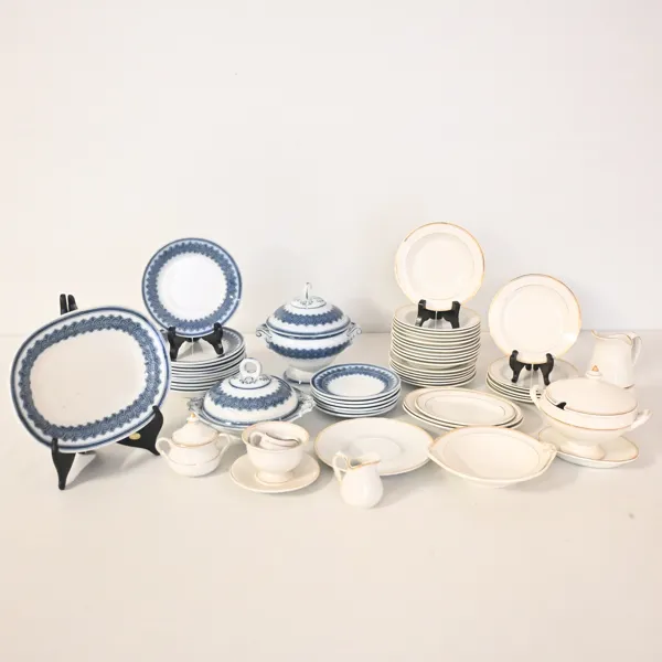 Servisdelar, 55st, Villeroy & Boch samt Gustavsberg, flintgods, 1900-talets första hälft.