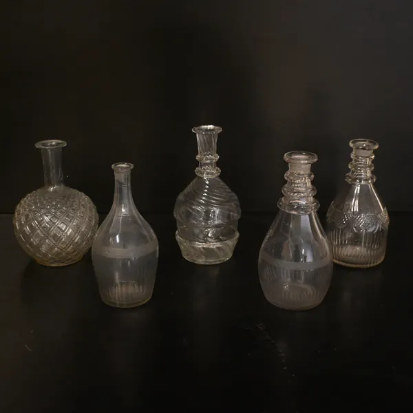 Karaffer, 5st, glas, 1800-tal.
