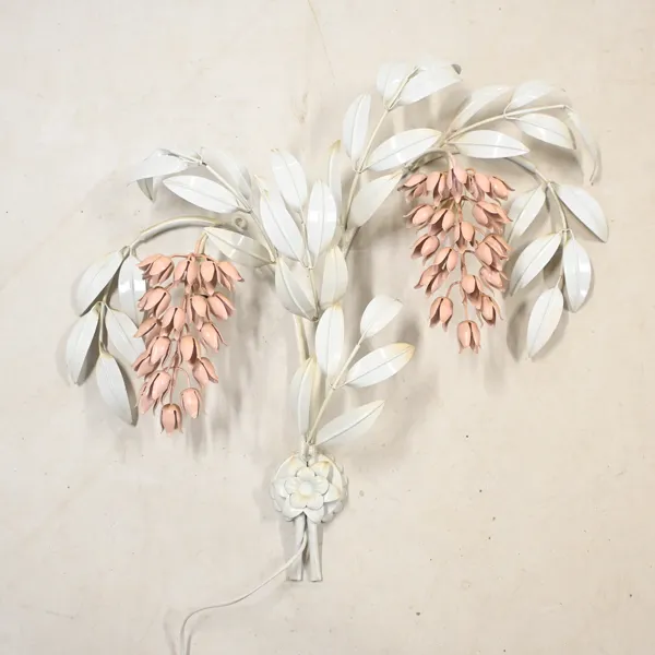 Vägglampa, troligen Italien, 1900-talets andra hälft.