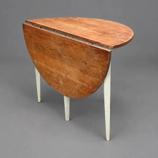 Klaffbord, gustaviansk, 1800-tal.
