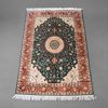 Matta, handknuten, 190 x 120 cm.