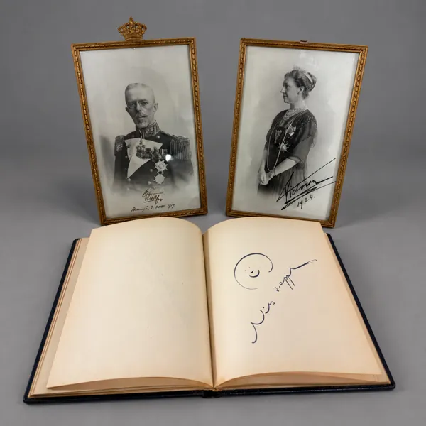 Autografbok med autografer, 1900-tal.
