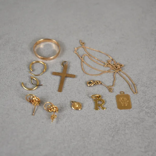 Smycken, 10 delar, 18k guld, 1900-tal. 