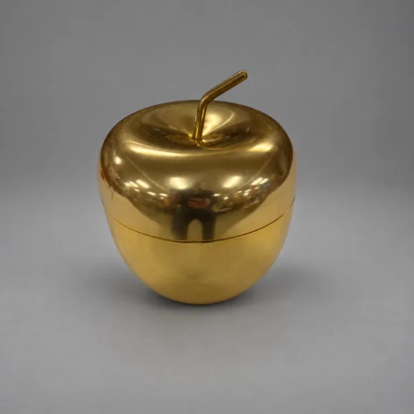 Ishink, metall, i form av ett äpple, Italien, 1970-tal.